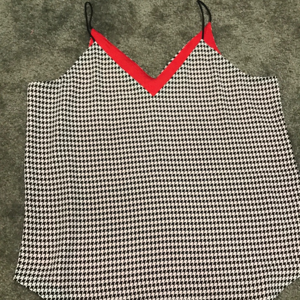 Lightweight cami, sexy red inside layer
